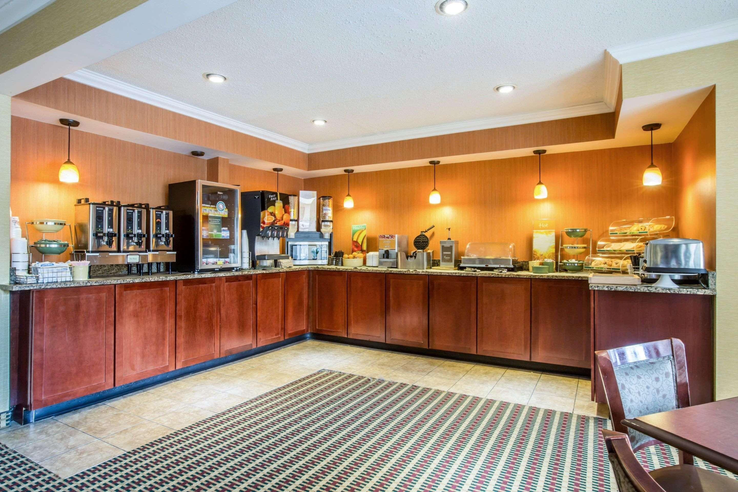 Quality Inn Colchester Burlington Exterior foto