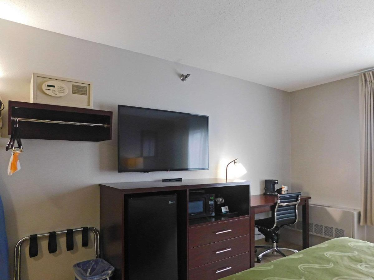 Quality Inn Colchester Burlington Exterior foto