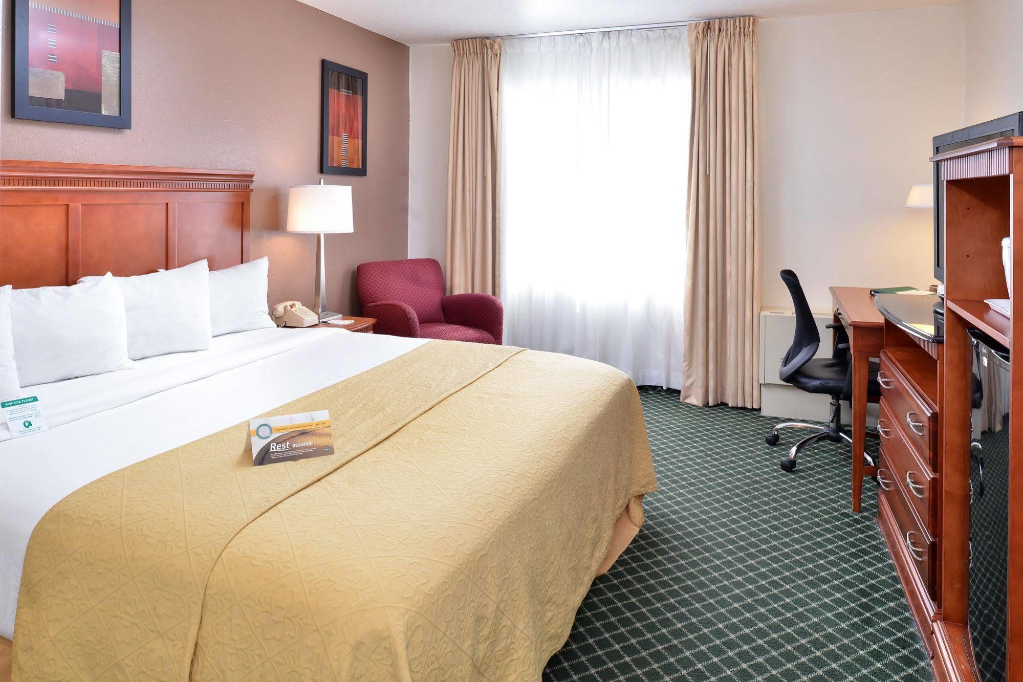 Quality Inn Colchester Burlington Exterior foto
