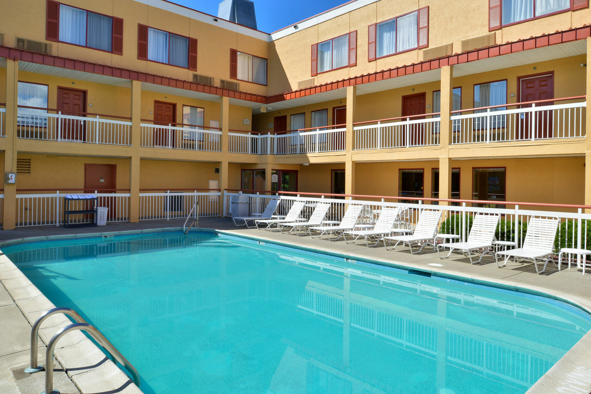 Quality Inn Colchester Burlington Exterior foto